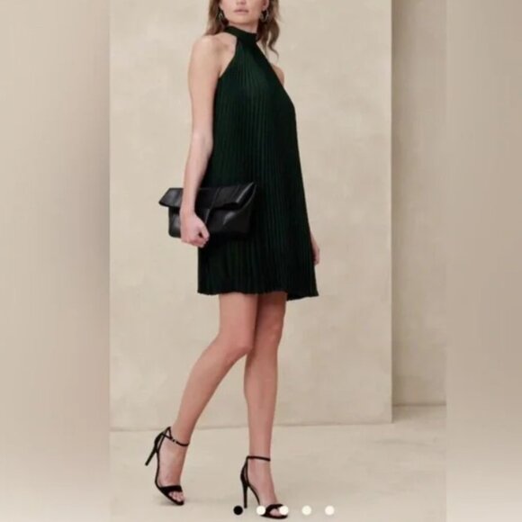 Banana Republic | Halter Tie Up Pleated Green Mini Dress - Picture 1 of 6